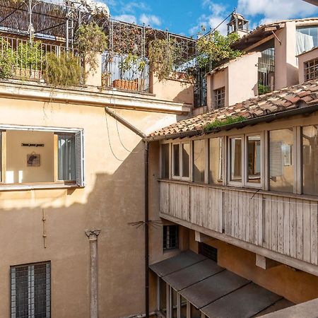 Piazza Navona Penthouse Apartment Рим Екстериор снимка